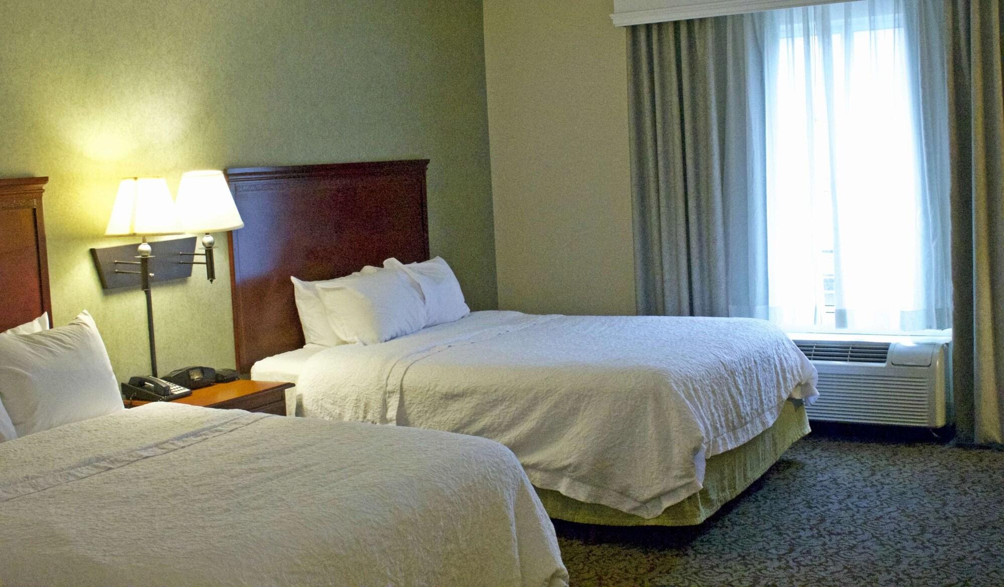 Hampton Inn Ithaca Exterior photo