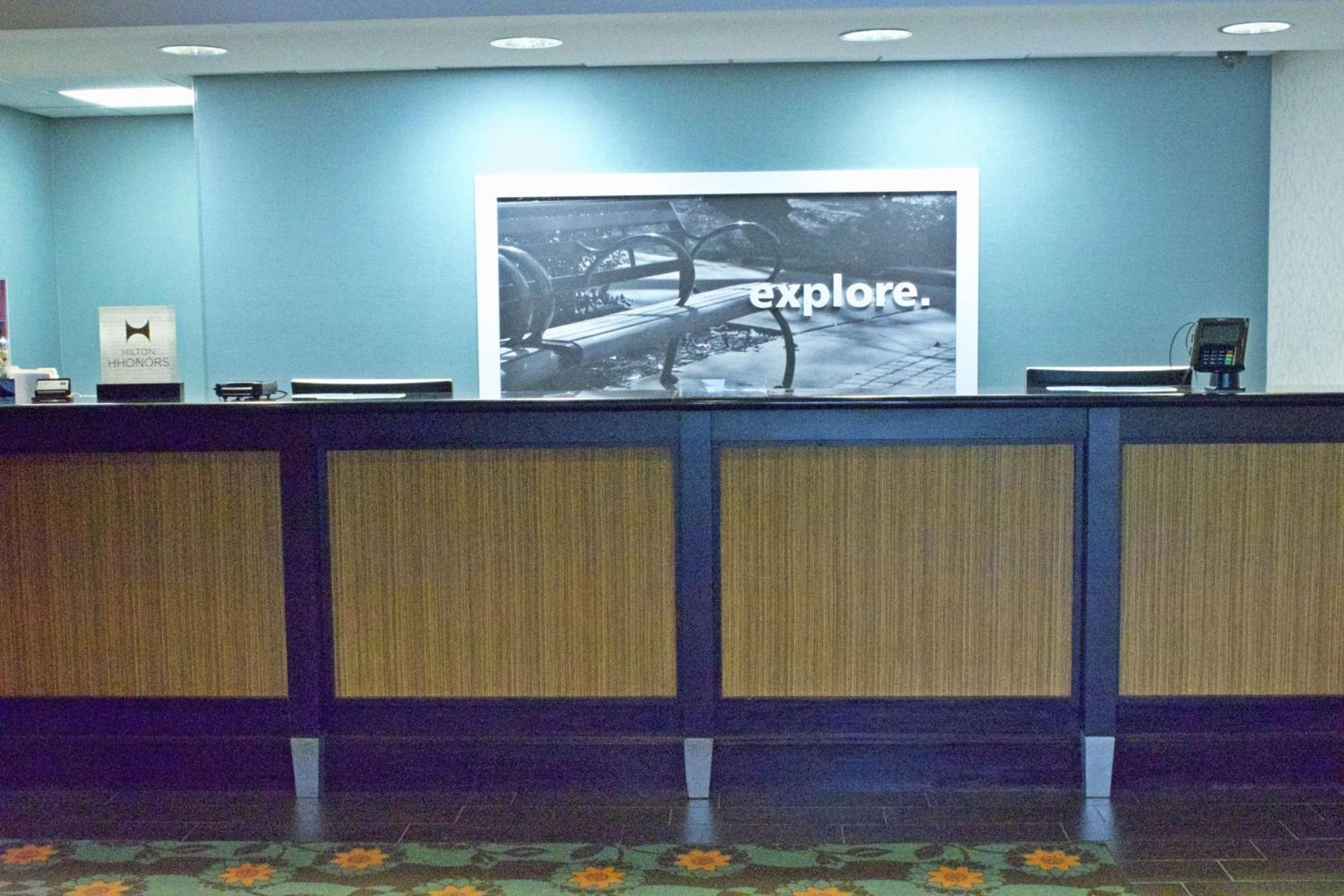 Hampton Inn Ithaca Exterior photo